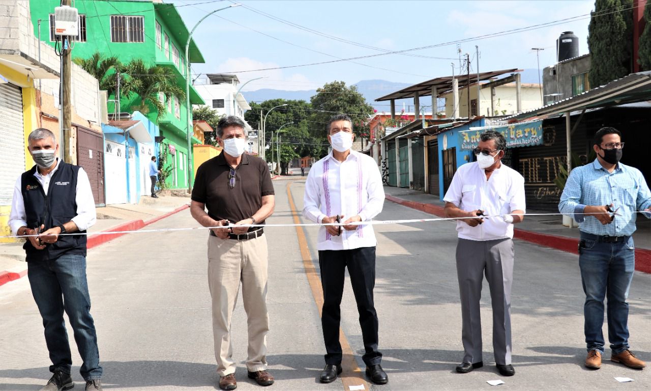 Rutilio Escandón y Carlos Morales inauguran vialidades rehabilitadas en Tuxtla