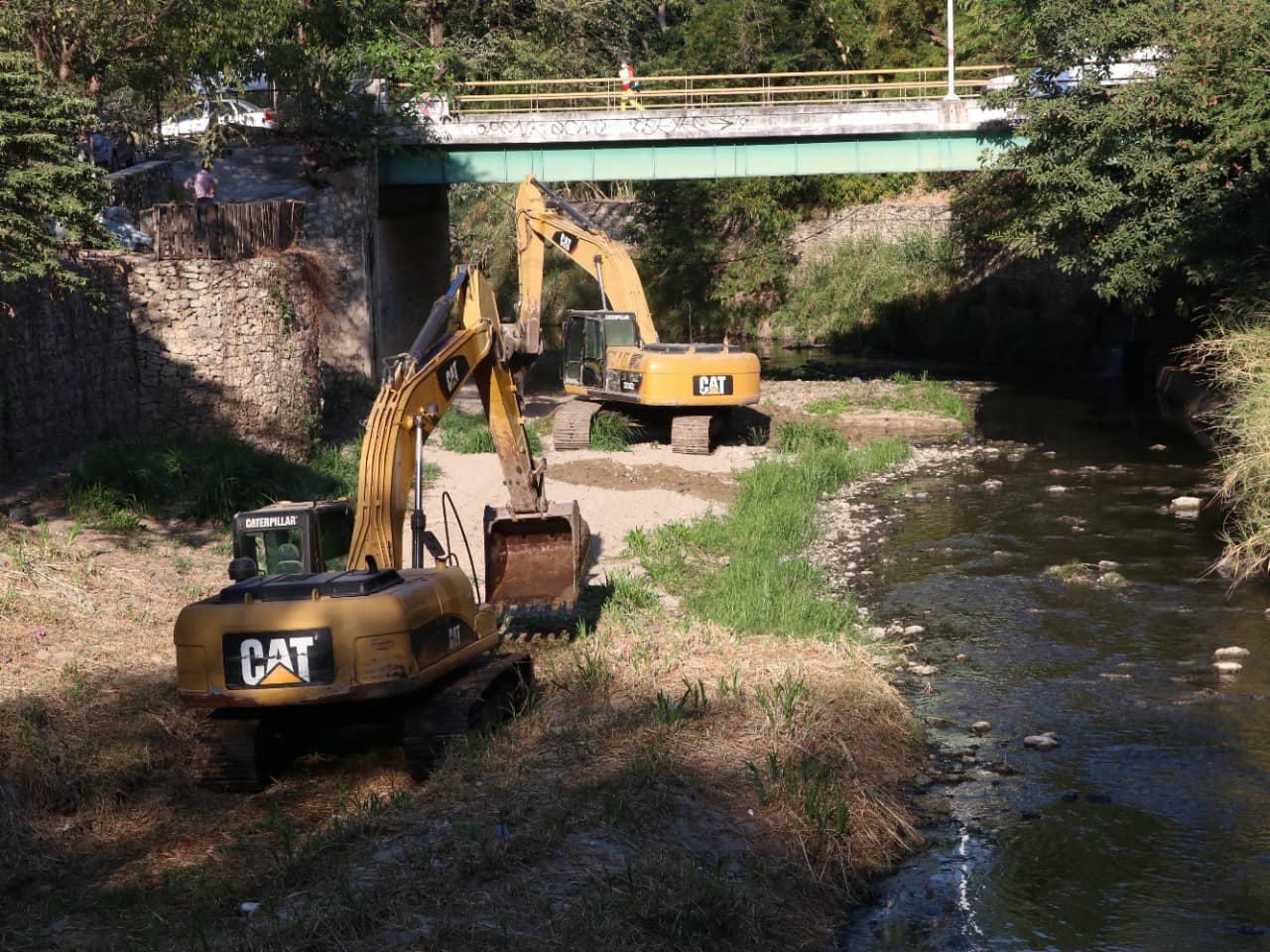 Continúan trabajos de desazolve del río Sabinal en el lado Oriente de Tuxtla Gutiérrez
