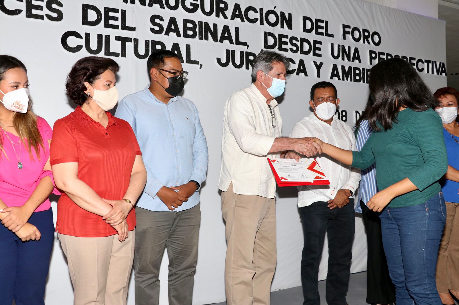Inaugura Carlos Morales los foros Voces del Sabinal