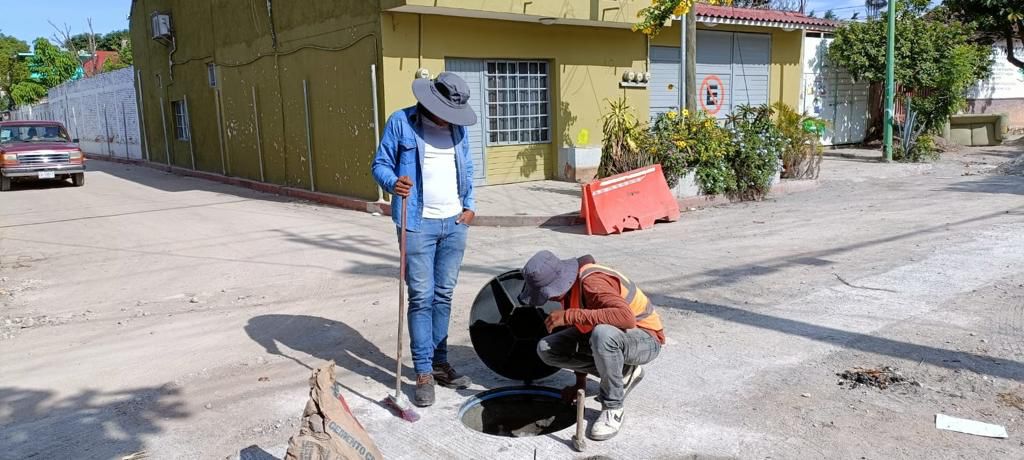Ejecuta SMAPA obra de rehabilitación de drenaje sanitario en Colonia Terán