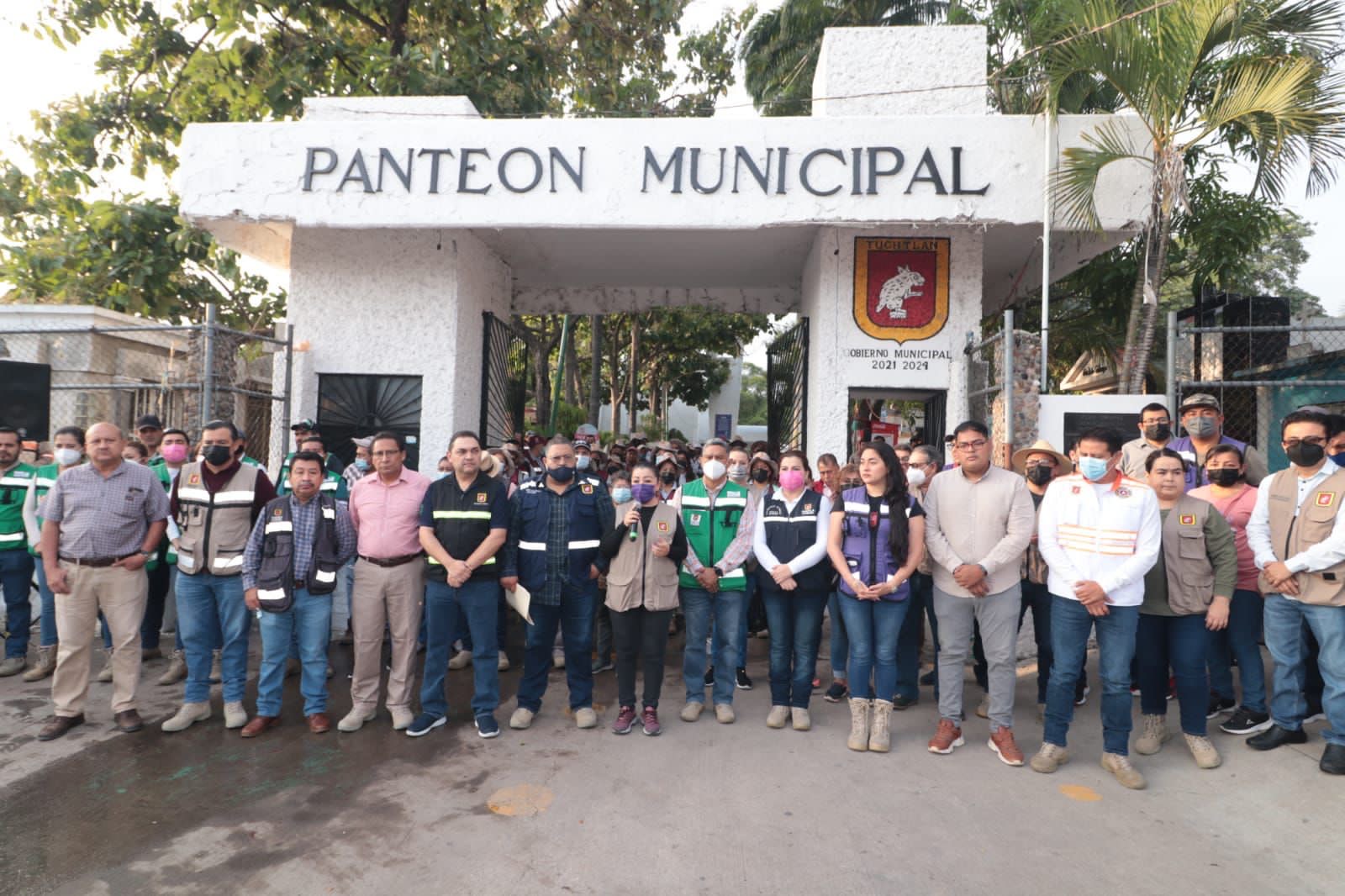 Culmina de forma positiva trabajos de limpieza en el Panteón Municipal en el marco del programa Limpiemos Tuxtla