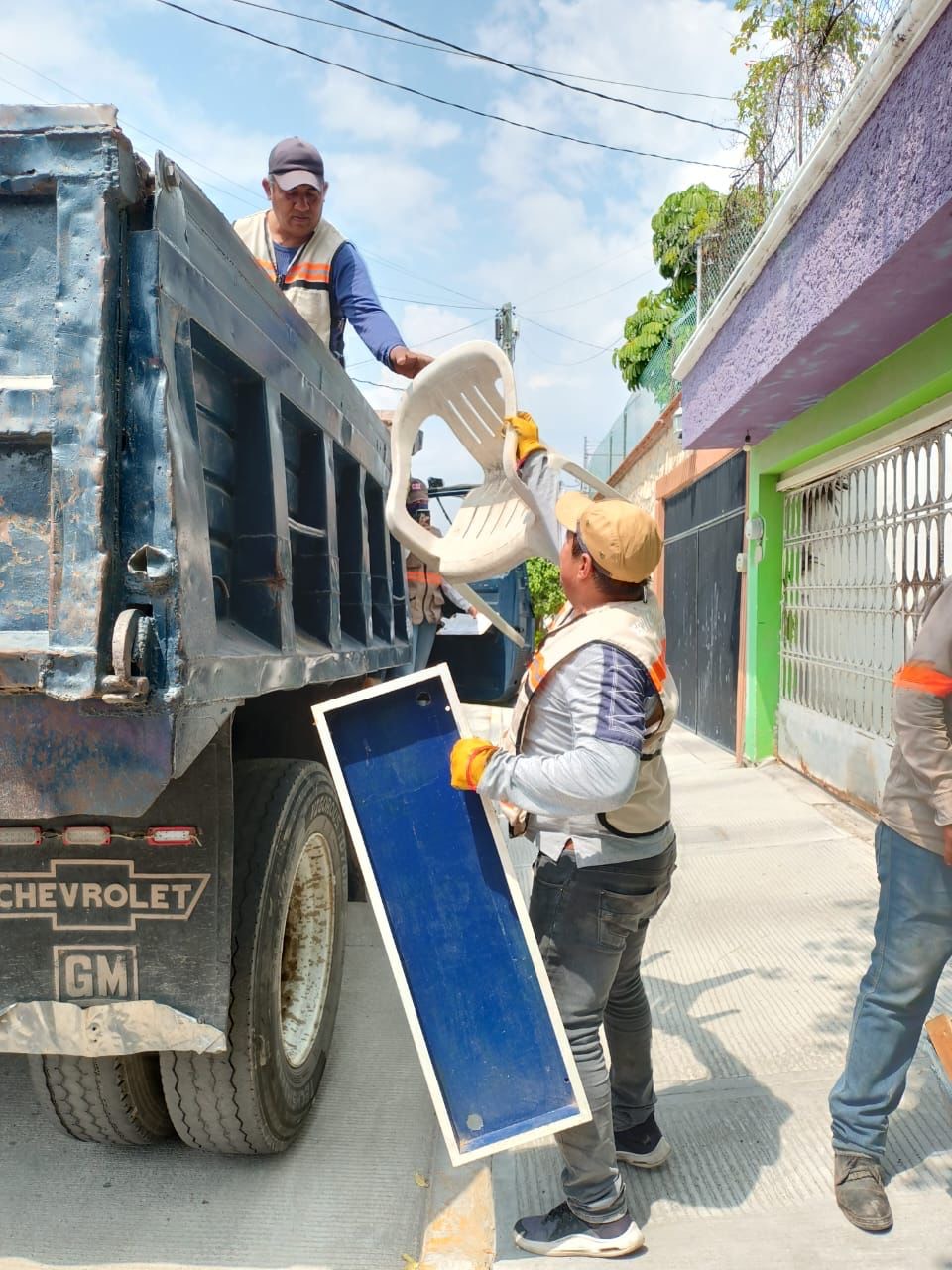 Recolecta Ayuntamiento de Tuxtla Gutiérrez 147 toneladas de cacharros en segunda jornada de descacharramiento