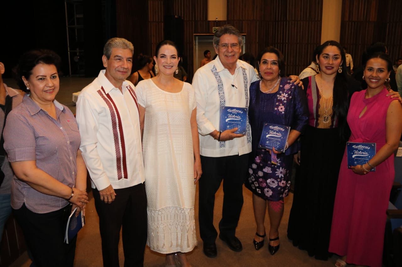 Presentan libro: “Tuxtlecas haciendo historia. Mujeres transformando la ciudad, Historias que no han sido contadas”