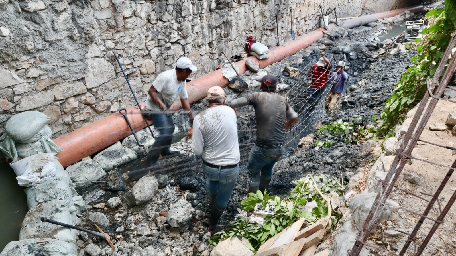 *Ejecuta SMAPA 20 obras de drenaje sanitario y agua potable en Tuxtla*