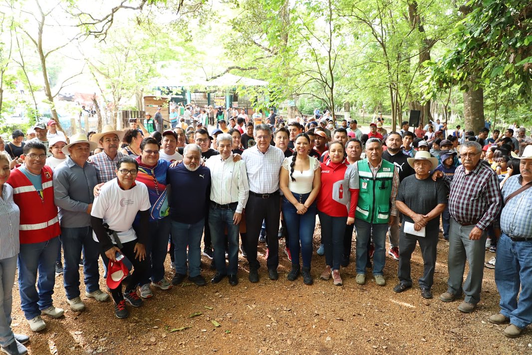 Programa municipal de reforestación en la zona del Aguaje en Plan de Ayala.