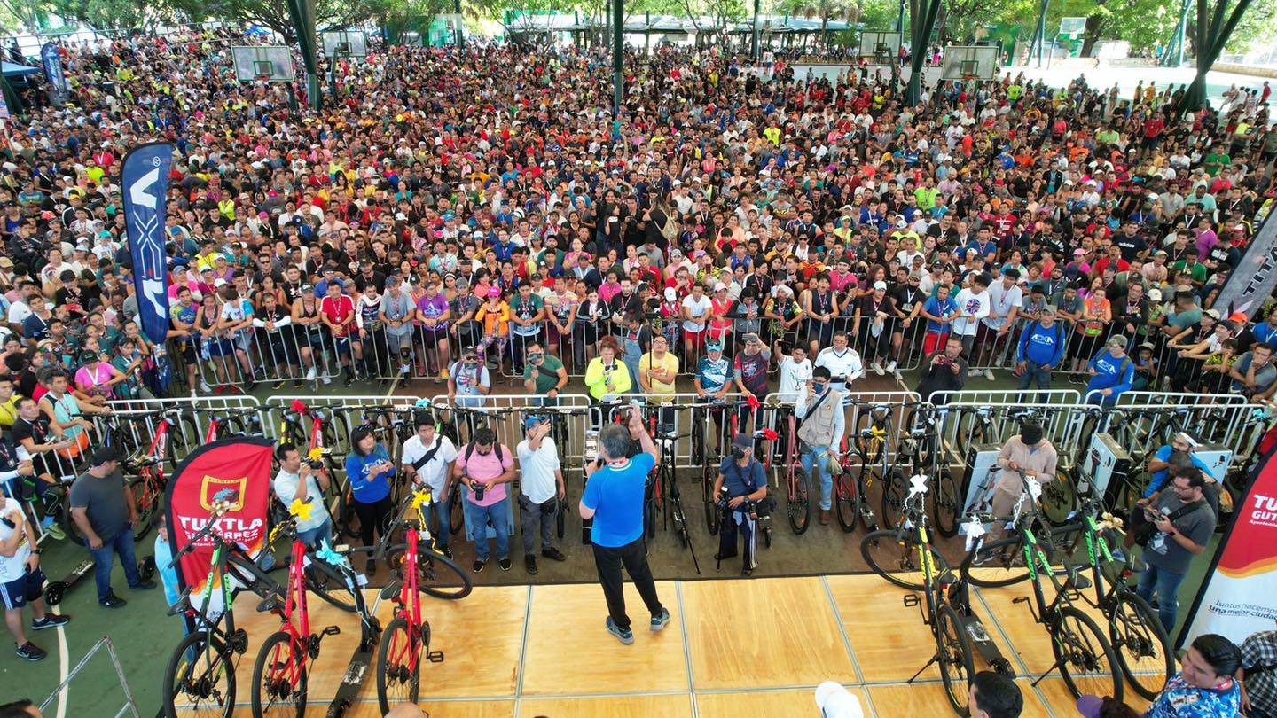 Más de 10 mil corredores llenaron las calles de Tuxtla Gutiérrez en la tercera edición de la Gran Carrera Tuchtlán