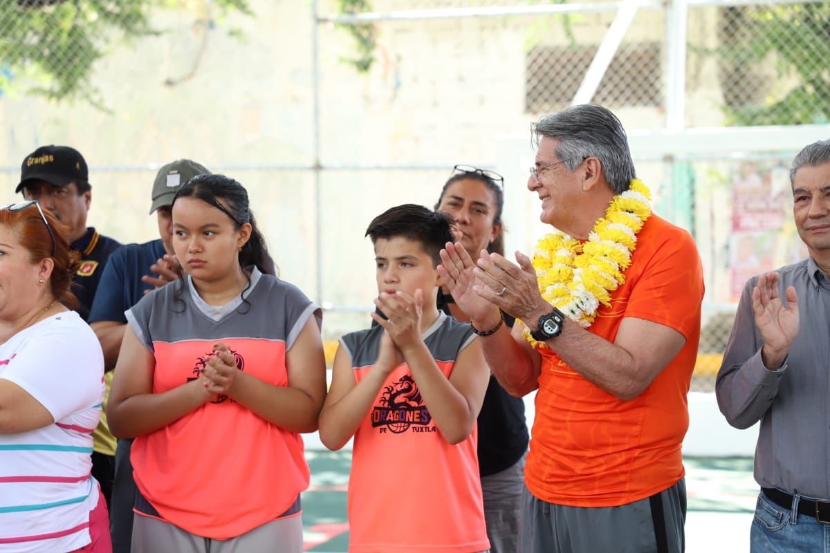 Carlos Morales Celebra con la Comunidad al Cortar el Listón de 2 Nuevos Domos en Tuxtla Gutiérrez