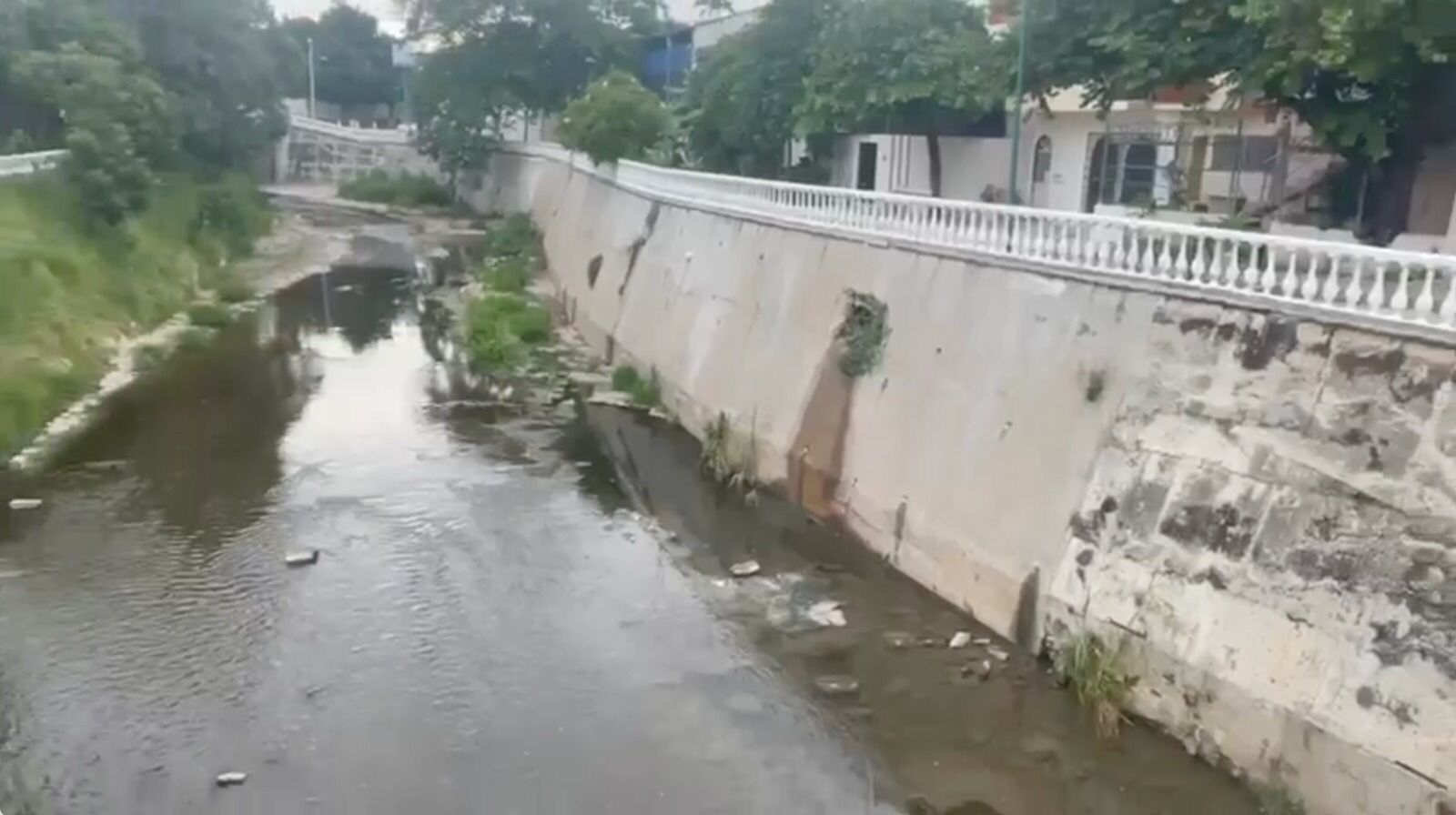 Carlos Morales Vázquez Hace Llamado para Cuidar el Drenaje y Preservar el Río Sabinal. 